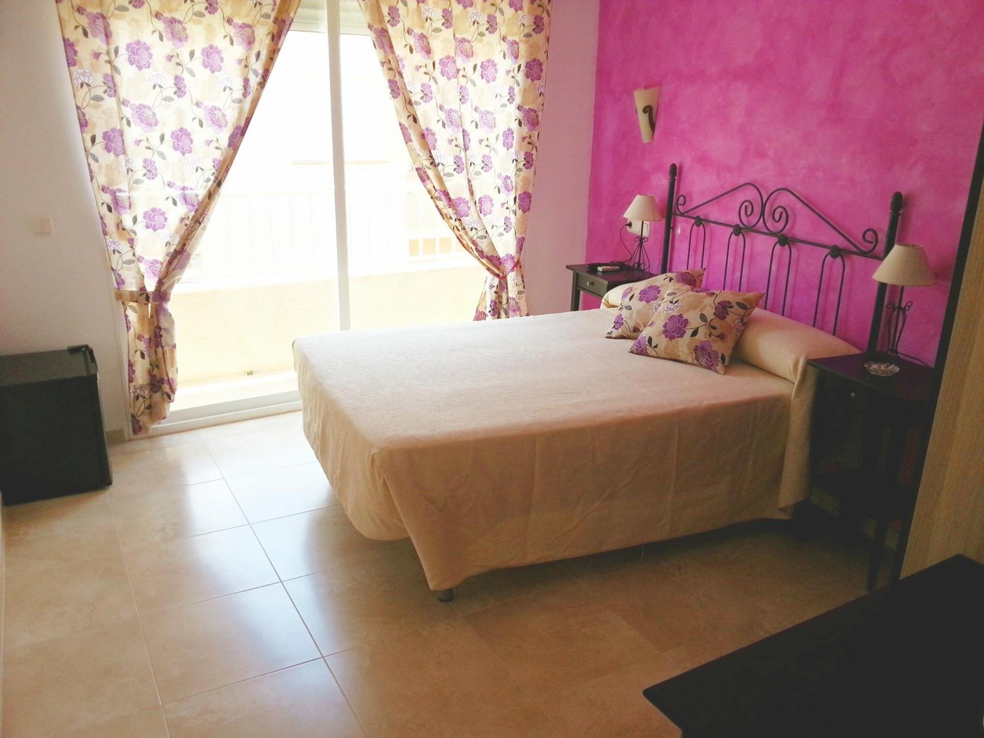 Hotel San Sebastian Almuñécar 部屋 写真