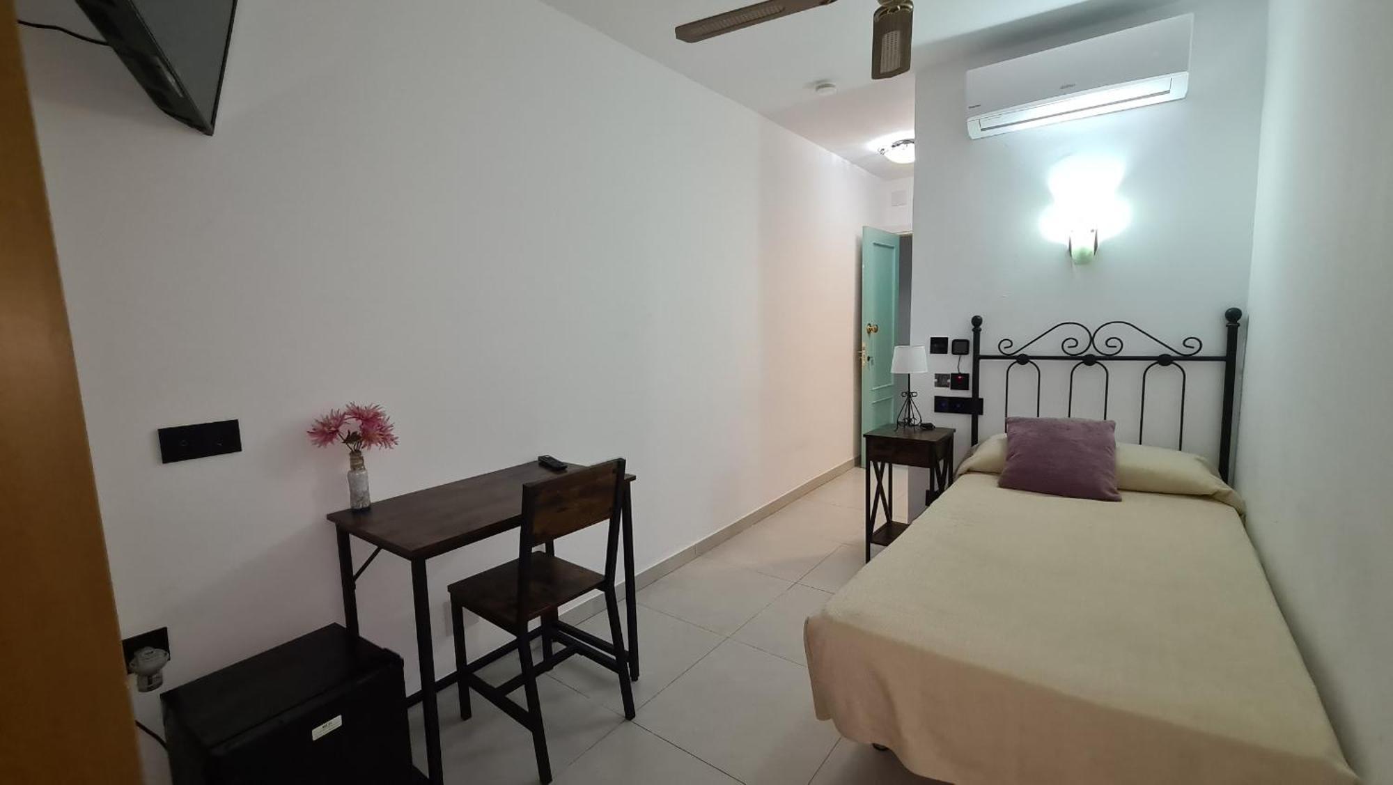 Hotel San Sebastian Almuñécar エクステリア 写真